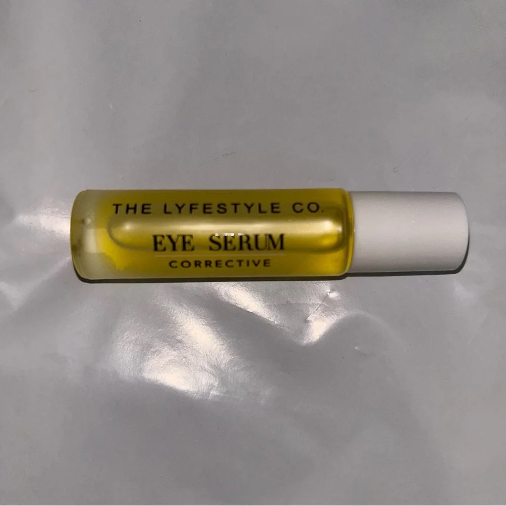 The lifestyle co Corrective Eye Serum - White